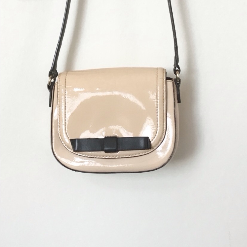 Kate Spade Beacon Court Angelica Cream Leather Bow Crossbody Bag